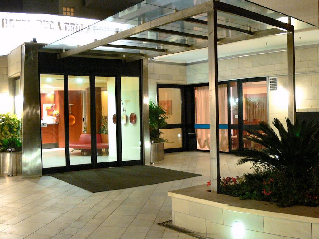 Hotel Duca Degli Abruzzi Монтесильвано Экстерьер фото